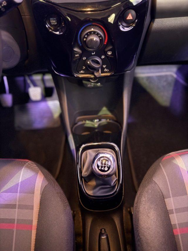 PEUGEOT 108 VTi 68 5 porte Allure TOP!