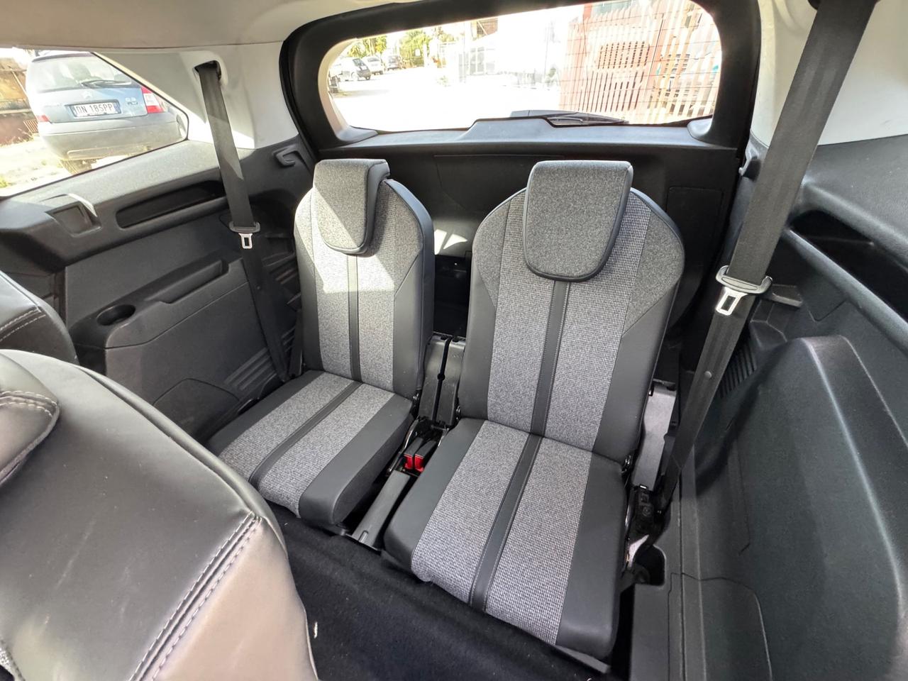 PEUGEOT 5008 1.6 BLUEHDI 120 CV EAT6 ALLURE 7 POSTI