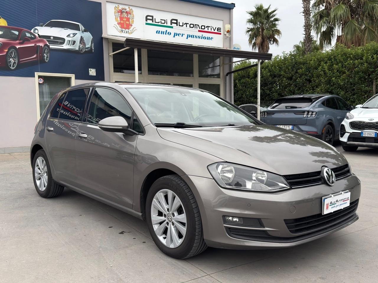 Volkswagen Golf 1.6 TDI 110 CV DSG 5p. Highline BlueMotion Technology
