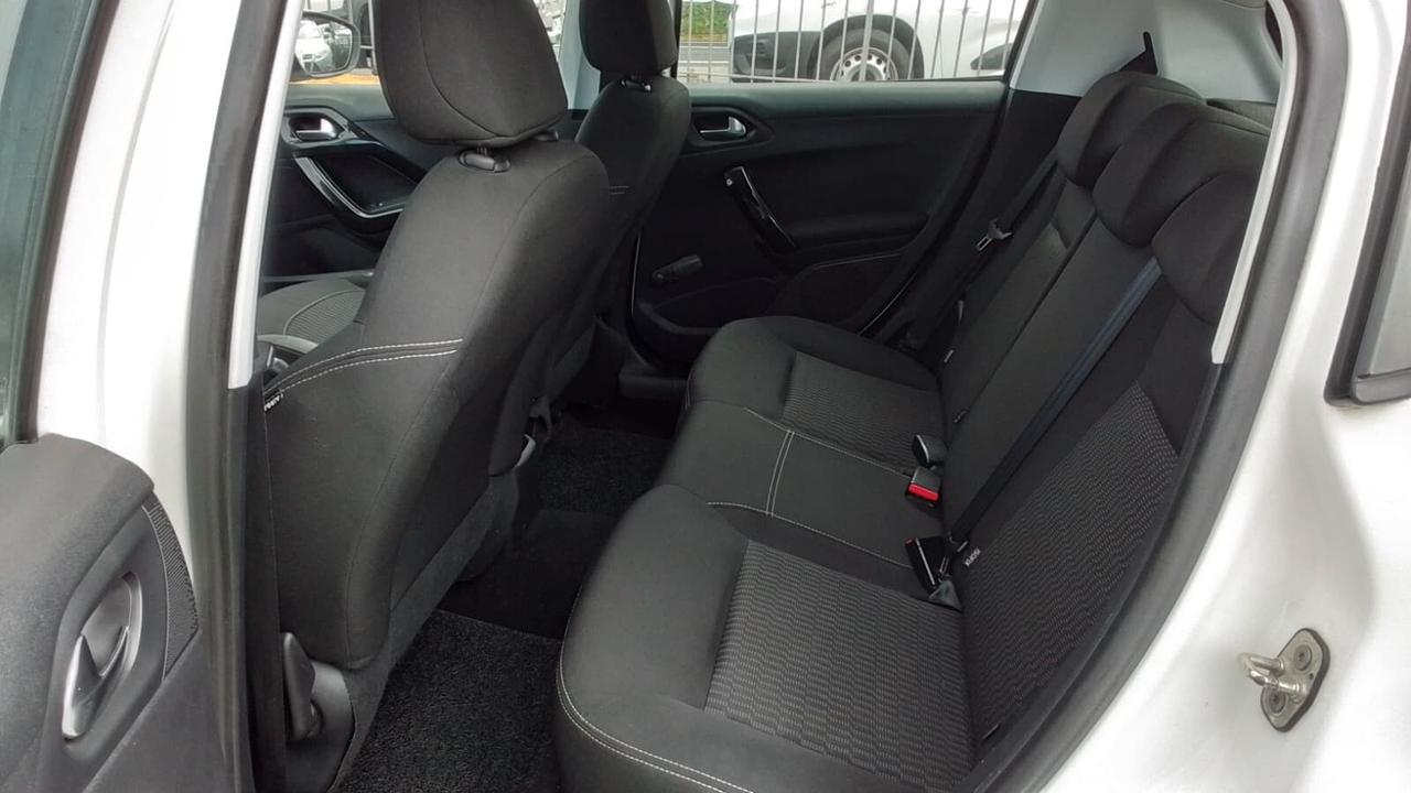 Peugeot 208 1.2 PureTech Active
