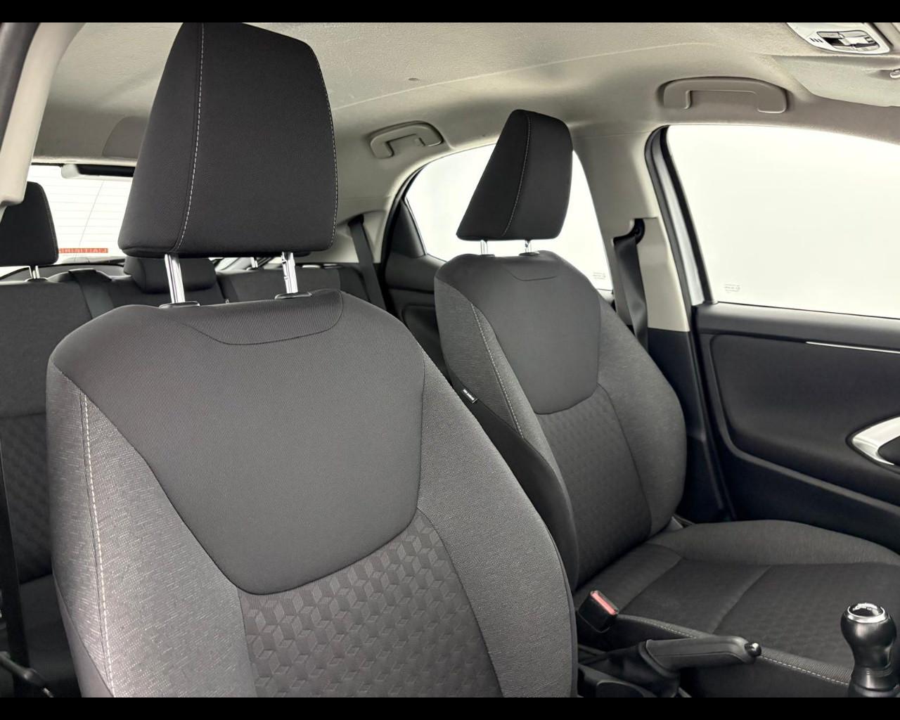 TOYOTA Yaris 1.0 Active