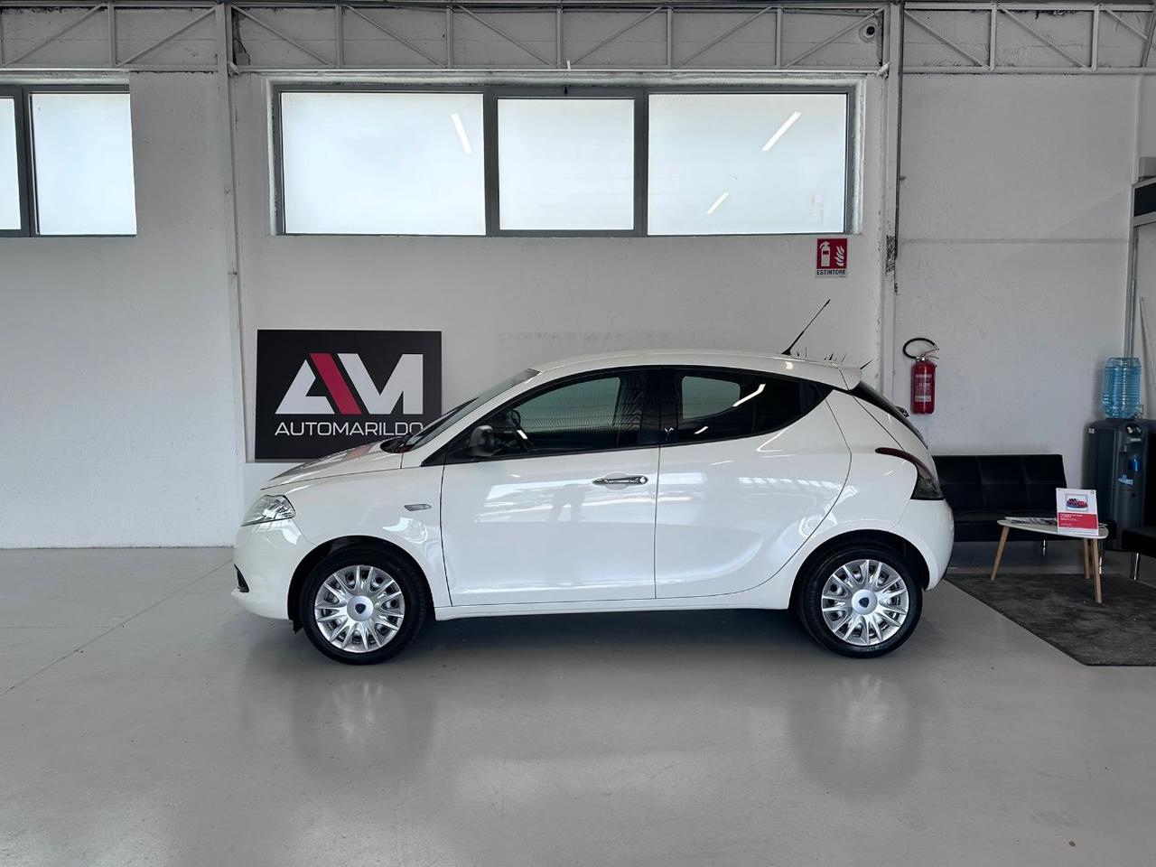 Lancia Ypsilon 5 Porte Ypsilon 1.2 Silver 69cv