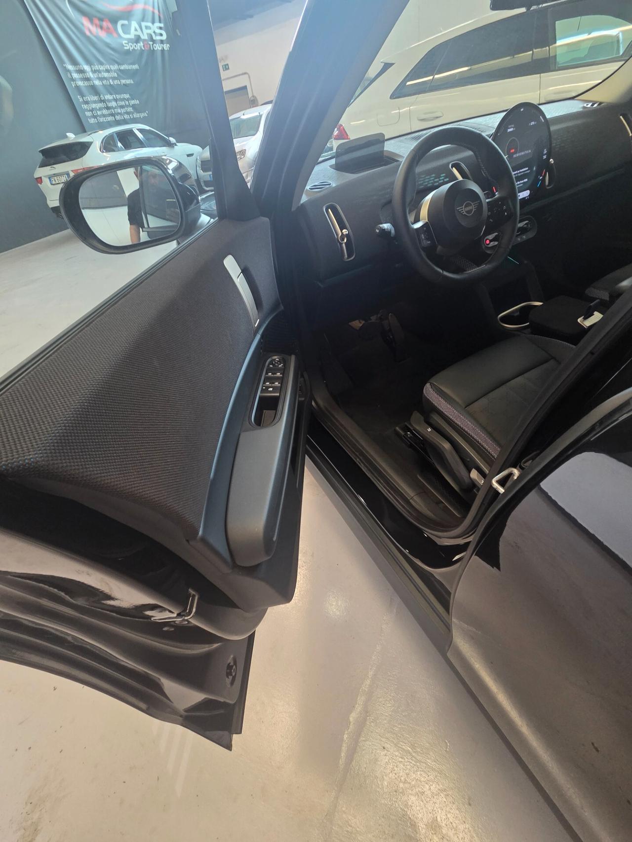 Mini Countryman John Cooper Works D Favoured