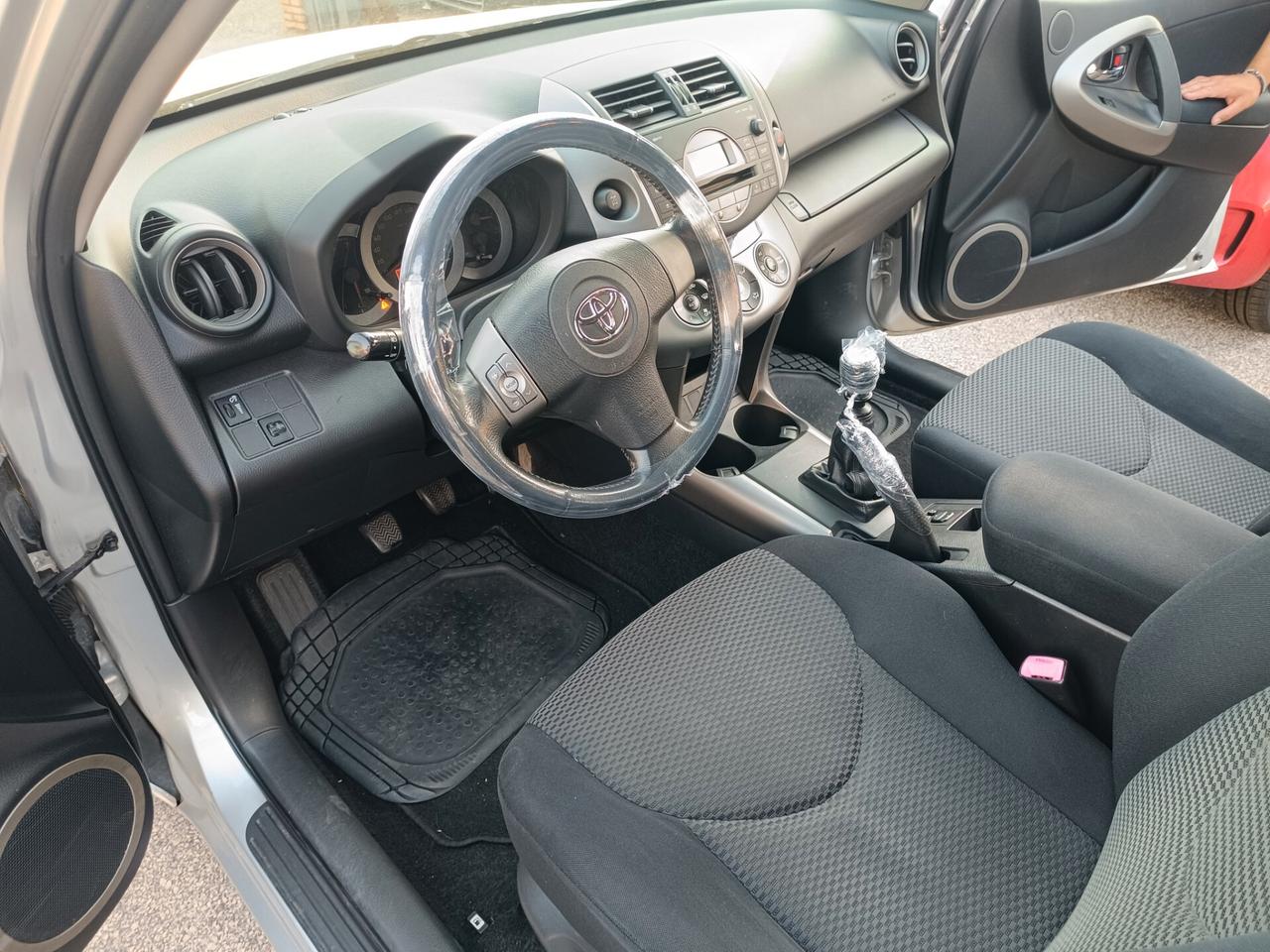 Toyota RAV 4 RAV4 2.2 D-4D 136 CV Luxury