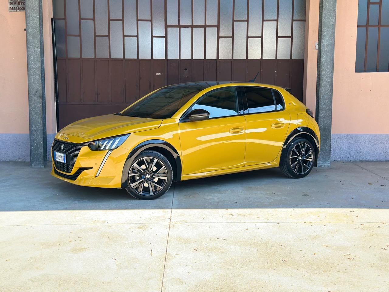 Peugeot 208 PureTech 100 Stop&Start 5 porte GT
