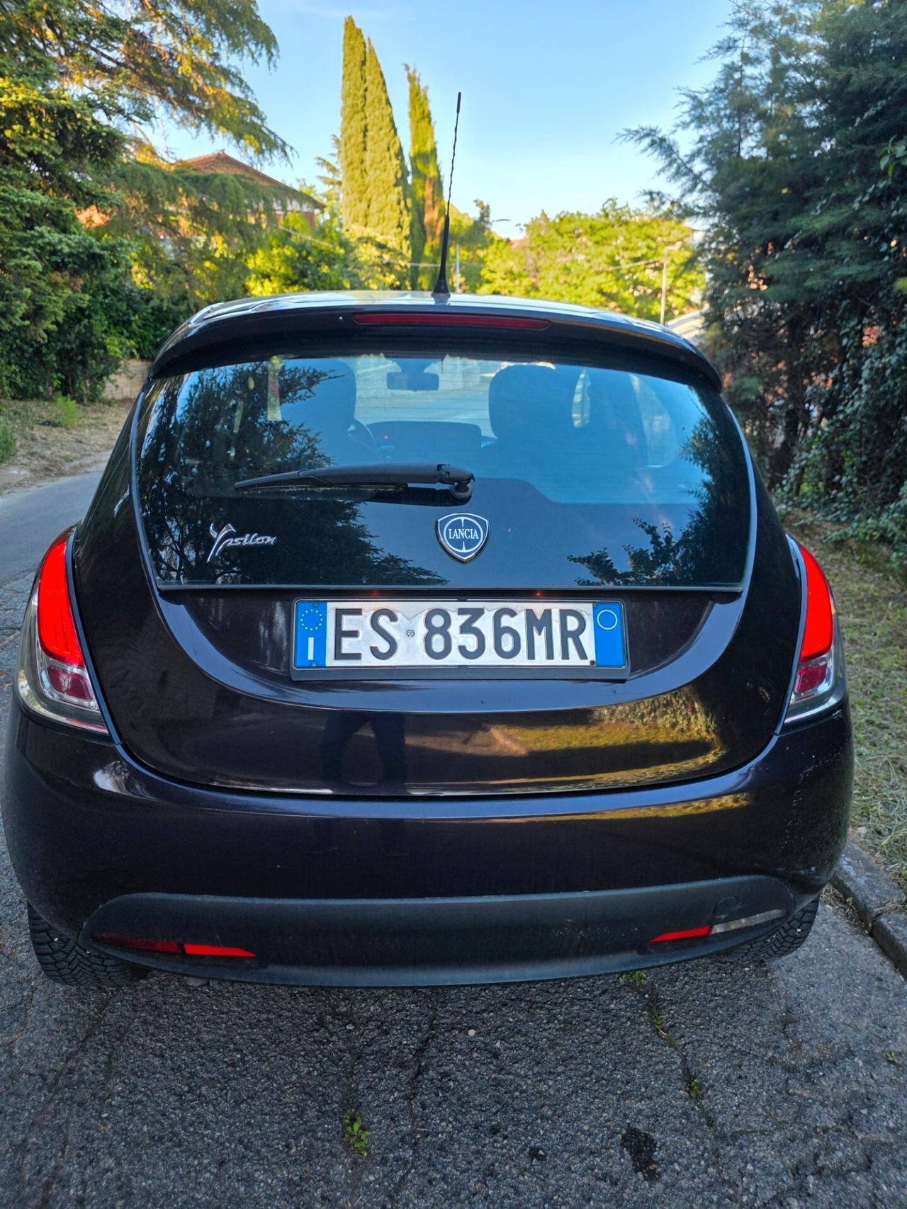 Lancia Ypsilon 1.2 69 CV 5 porte GPL Ecochic Elefantino