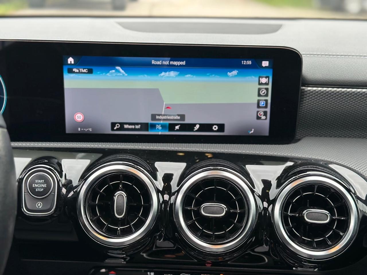 Mercedes-benz CLA 180 Panorama LED MBUX