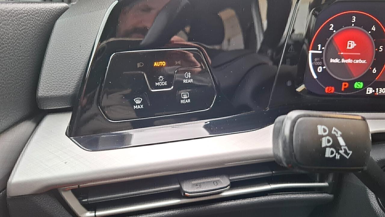 VOLKSWAGEN GOLF 8 2.0 TDI 150 CV DSG SCR Style