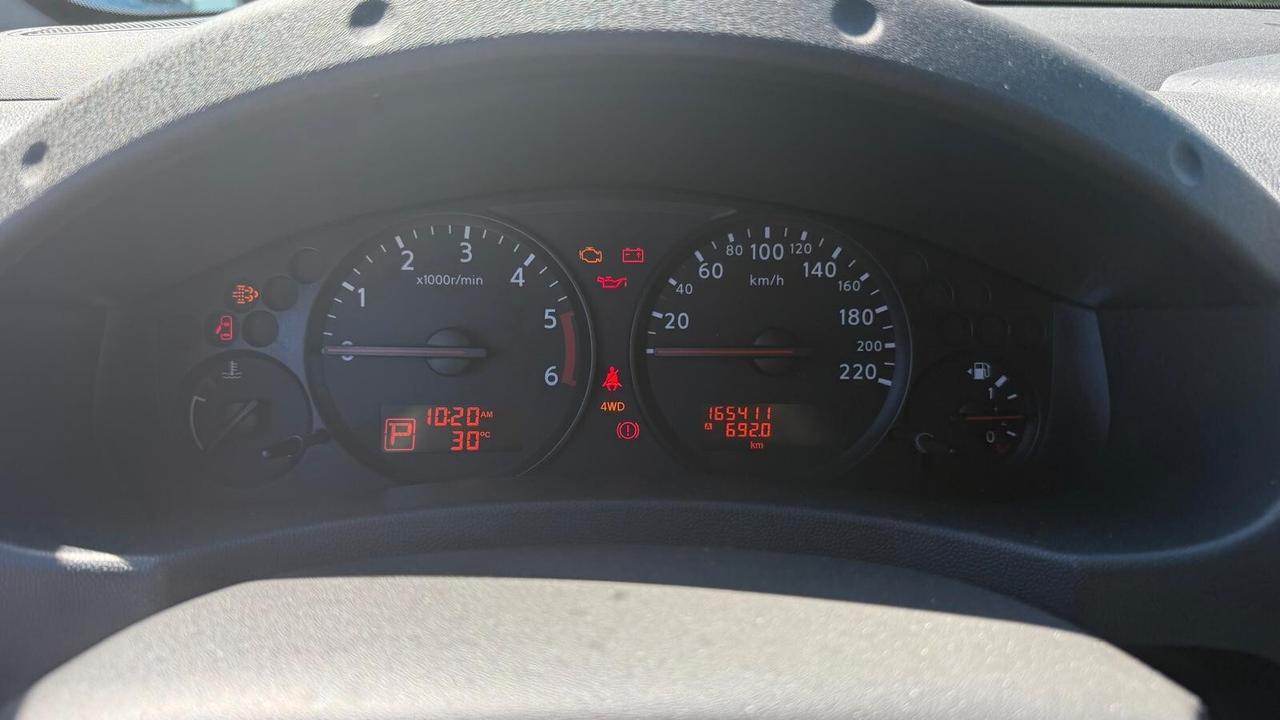 Nissan Navara 2.5 dCi 190CV 2 porte King Cab Sport