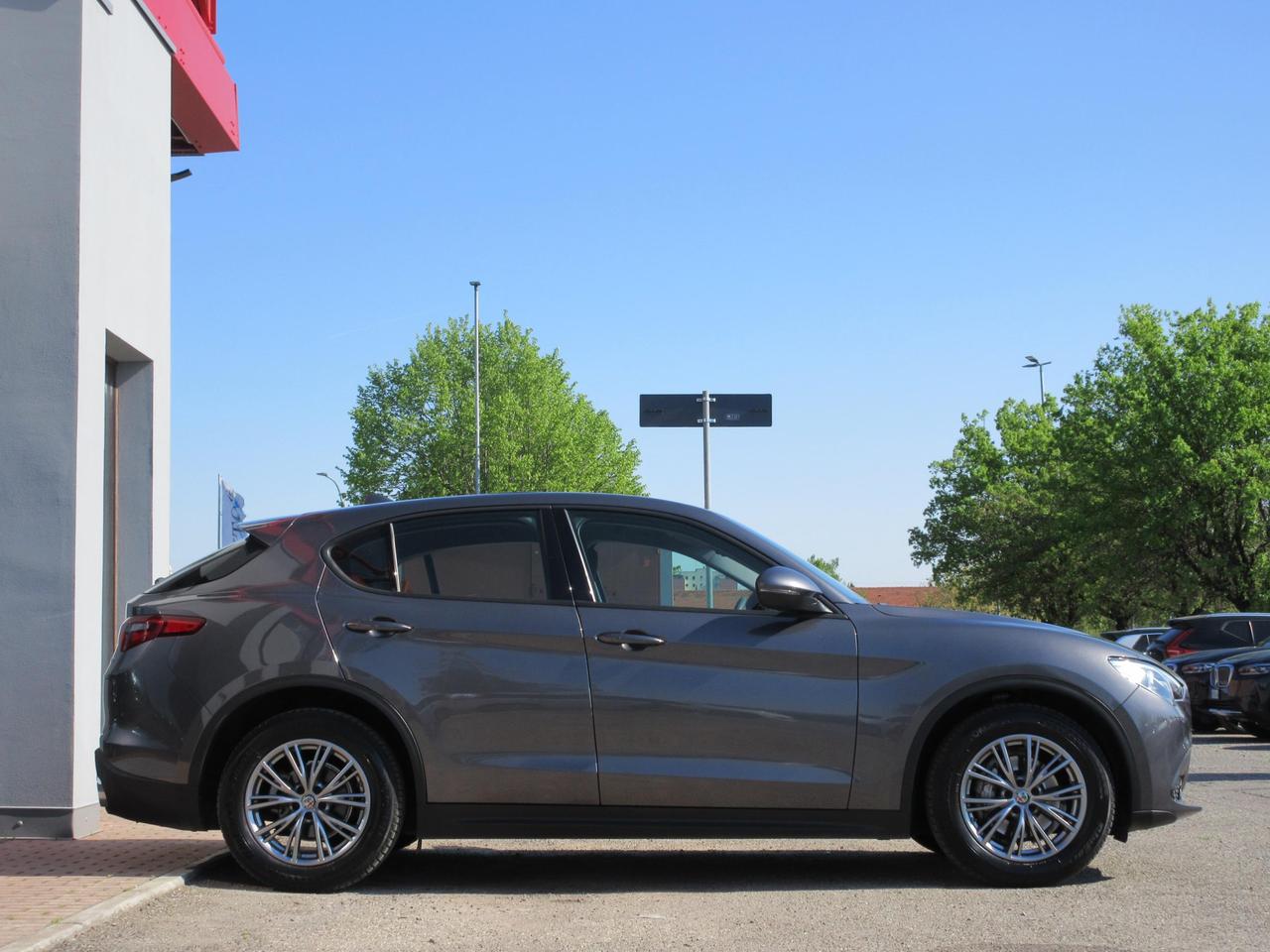 Alfa Romeo Stelvio 2.2 t Business Q4 190cv auto
