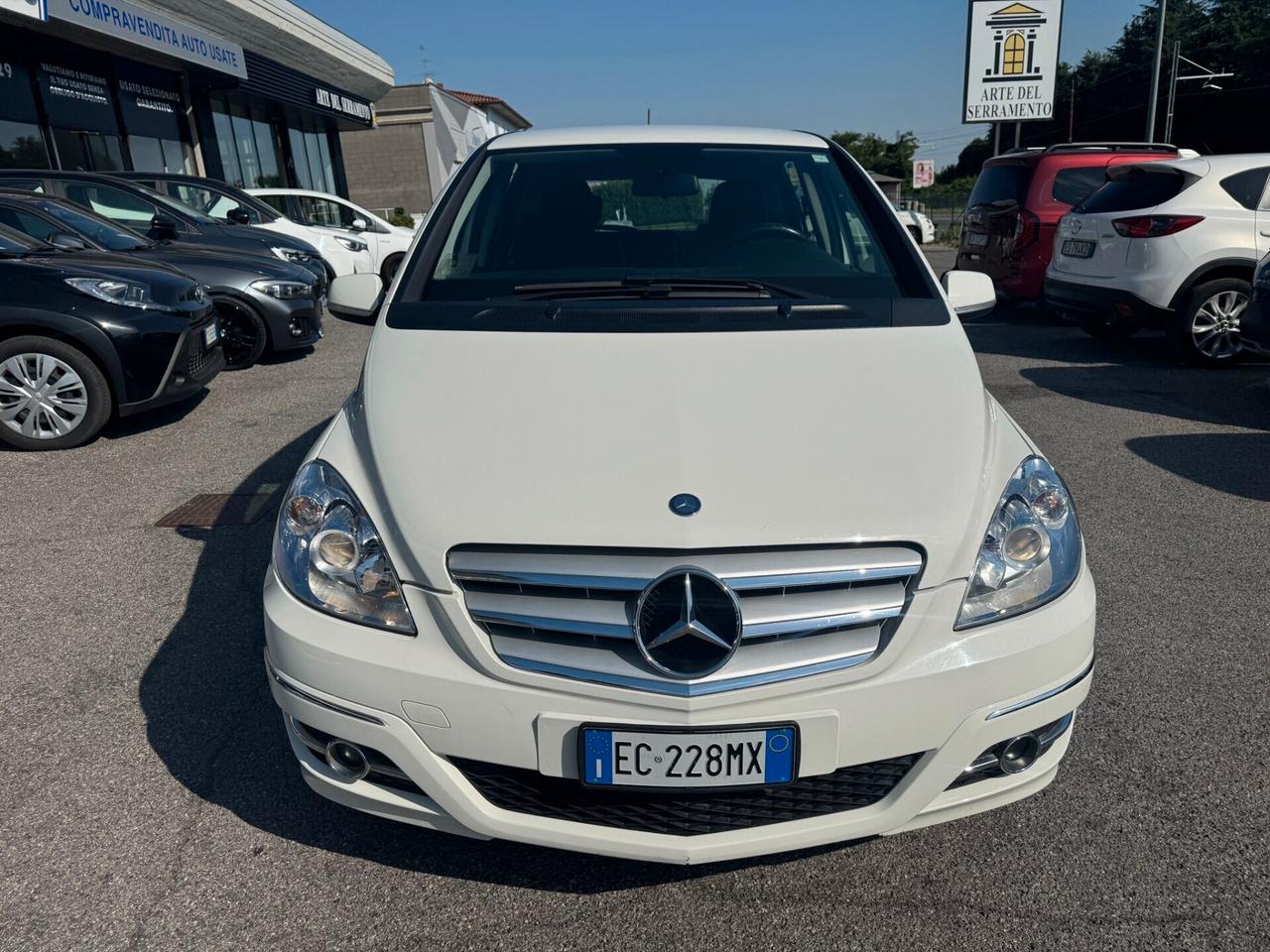 Mercedes-Benz B 200 T245 cdi Premium*AUTOMATIC*PELLE*NAVI*