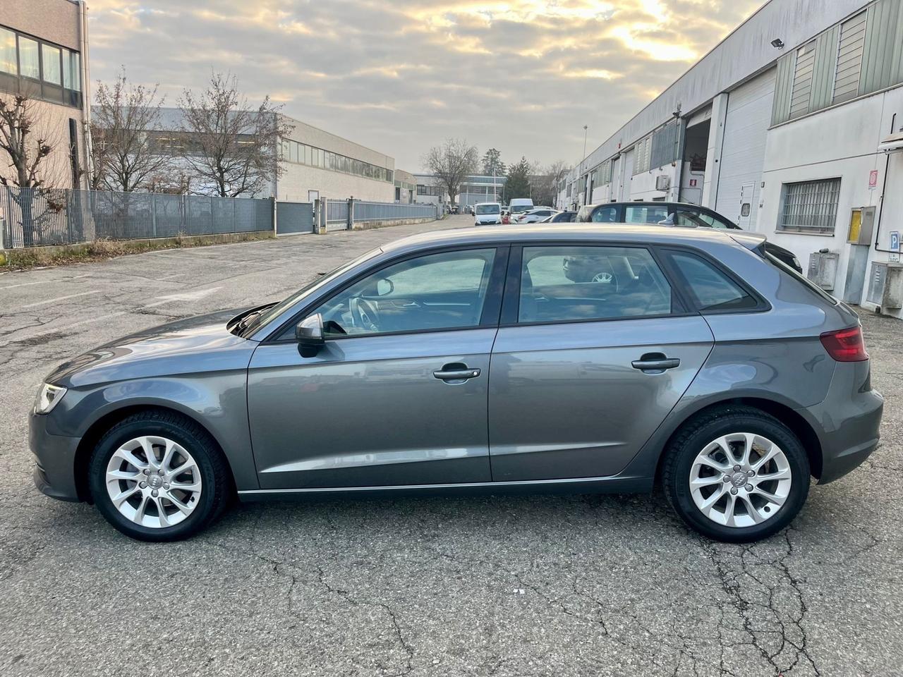 Audi A3 1.6tdi 2014 85.000km c.automatico perfetta