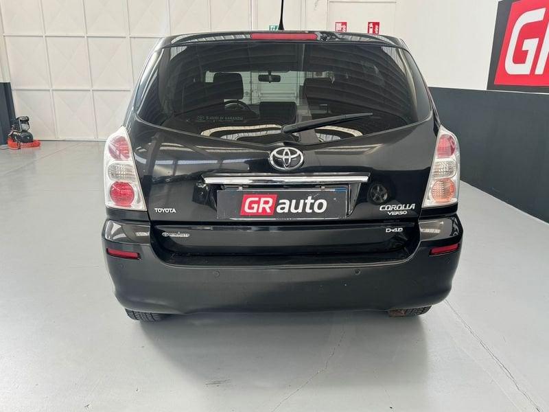 Toyota Corolla Corolla Verso 2.2 16V D-4D DPF MY'08