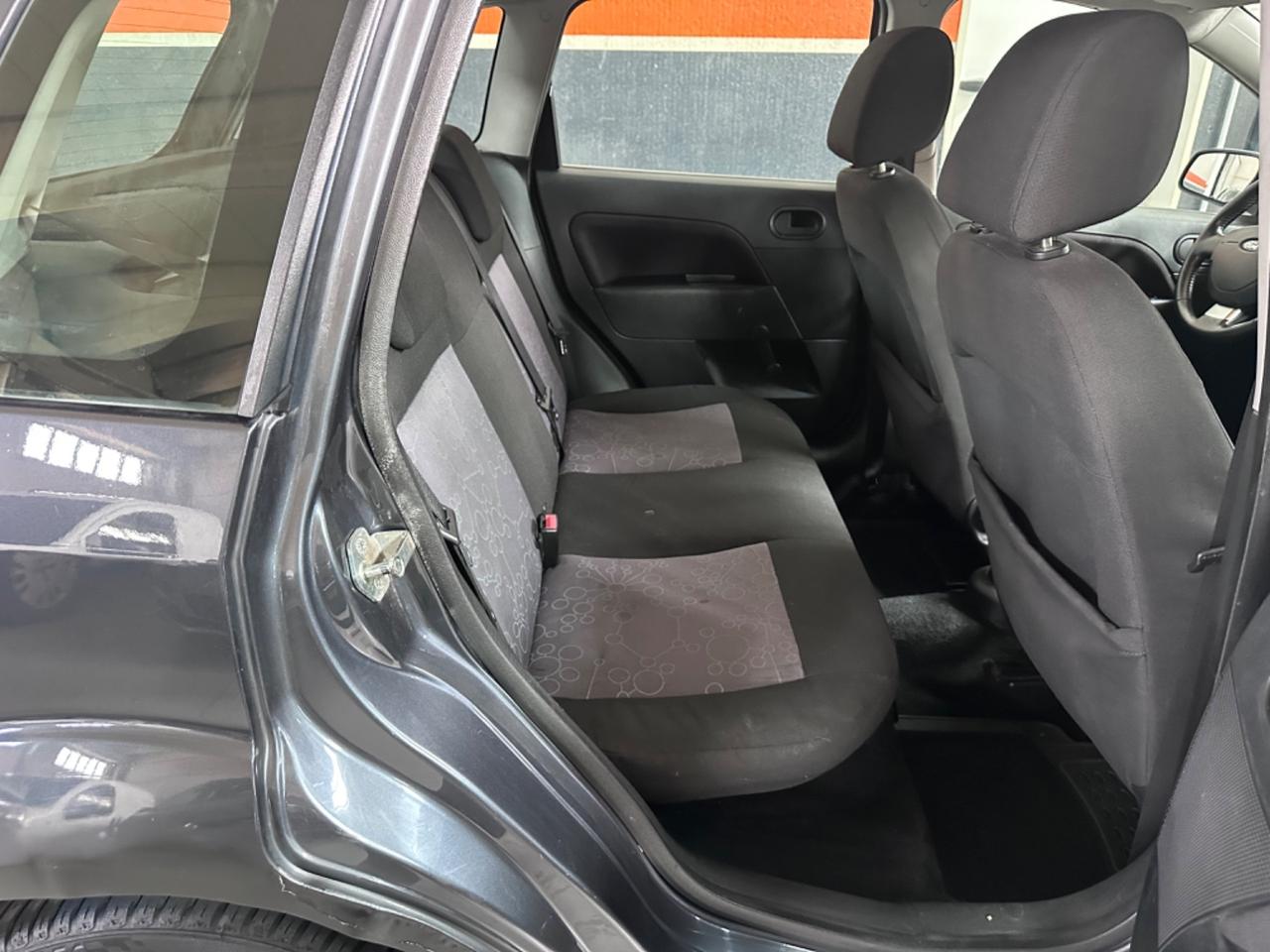 Ford Fiesta 1.4 TDCi 5p. Titanium