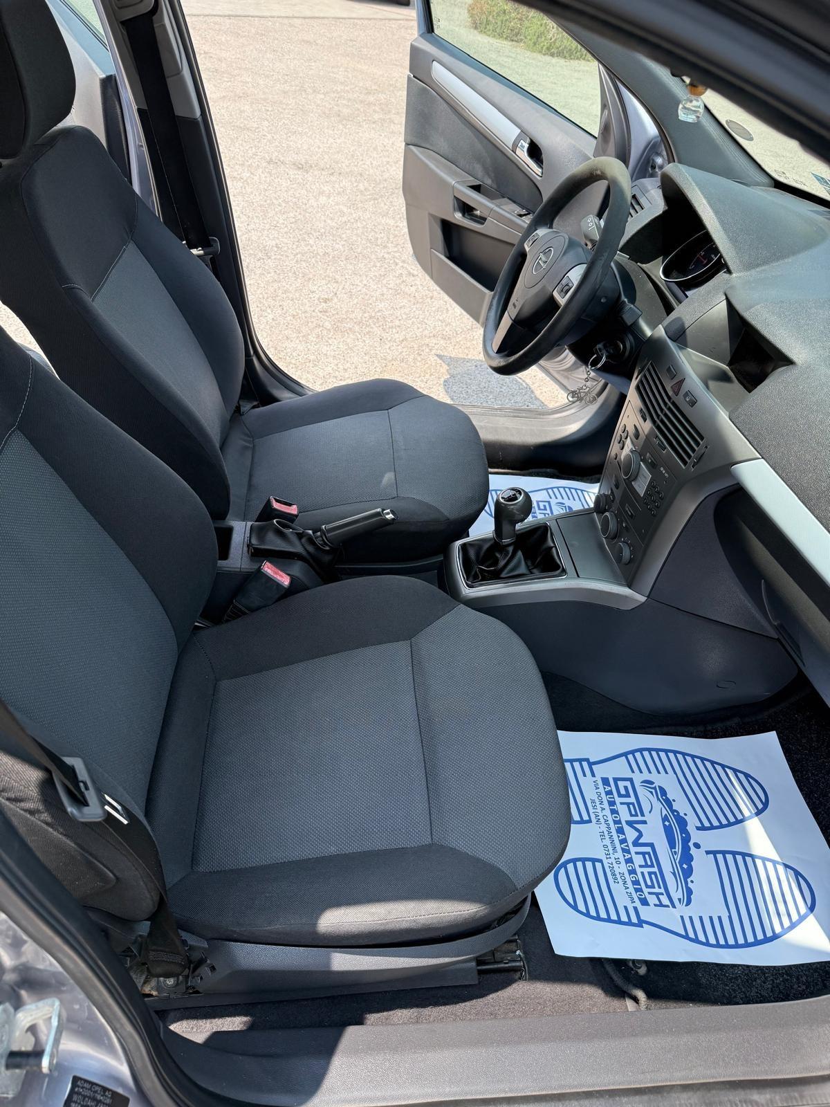 Opel Astra 1.7 CDTI 101CV Ok neopatentati