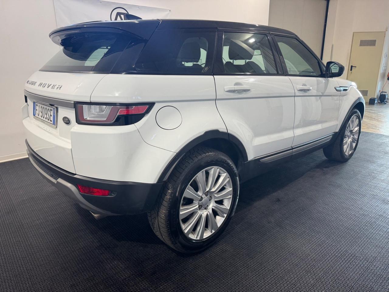 Land Rover Range Evoque 2.0 TD4 150 CV 5p. SE
