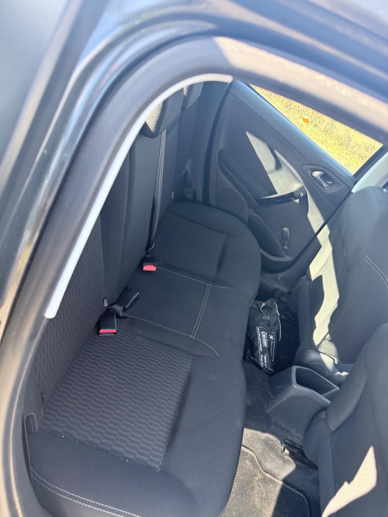 Peugeot 208 PureTech 82 5p. GPL Allure