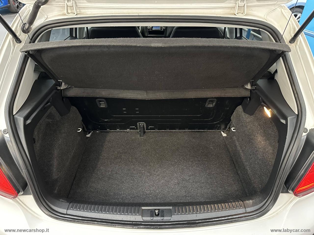 VOLKSWAGEN Polo 1.2 5p. Trendline OK PER NEOPATENTATI