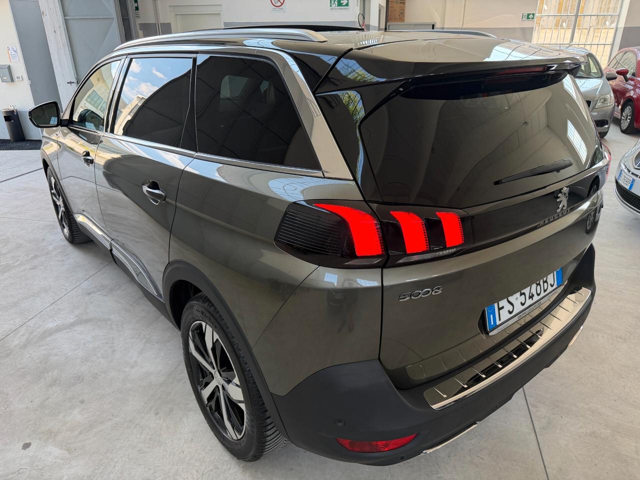 Peugeot 5008 BlueHDi 120 S&S EAT6 GT Line