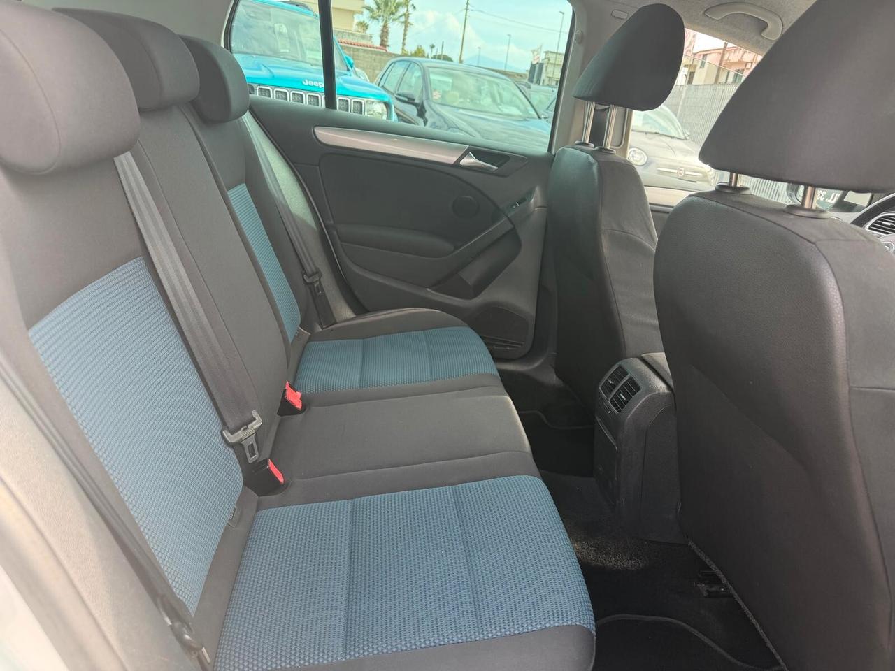 Volkswagen Golf 1.6 TDI DPF 5p. Highline-09/2010