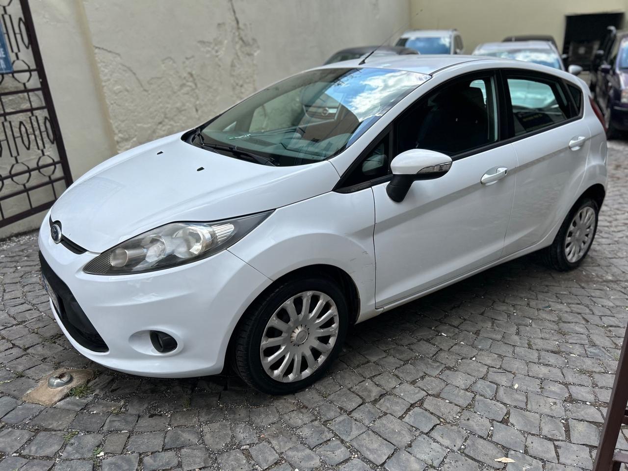 Ford Fiesta 1.6 TDCi 95 CV 5p. Titanium