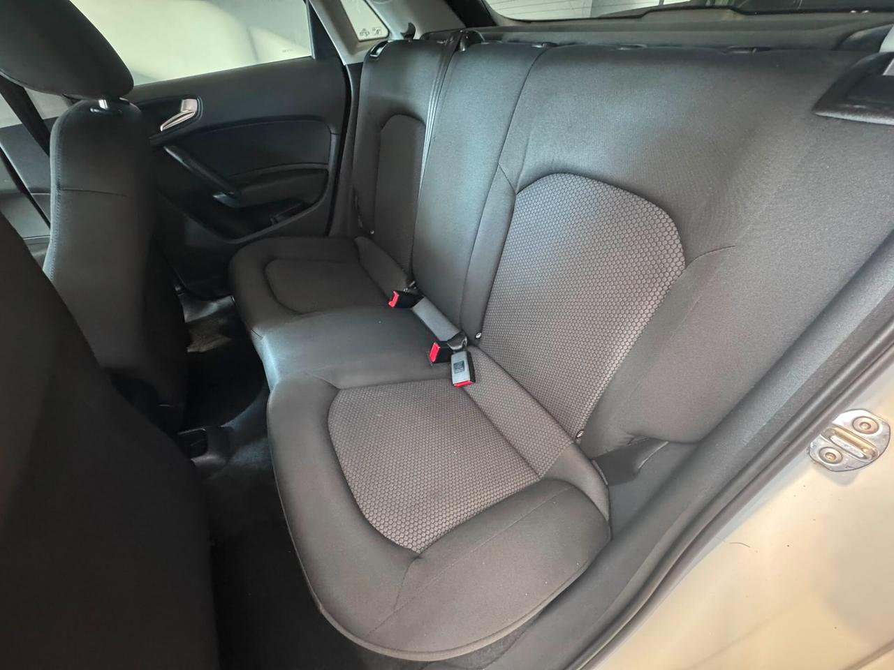 Audi A1 SPB 1.6 TDI Admired 90cv S-LINE