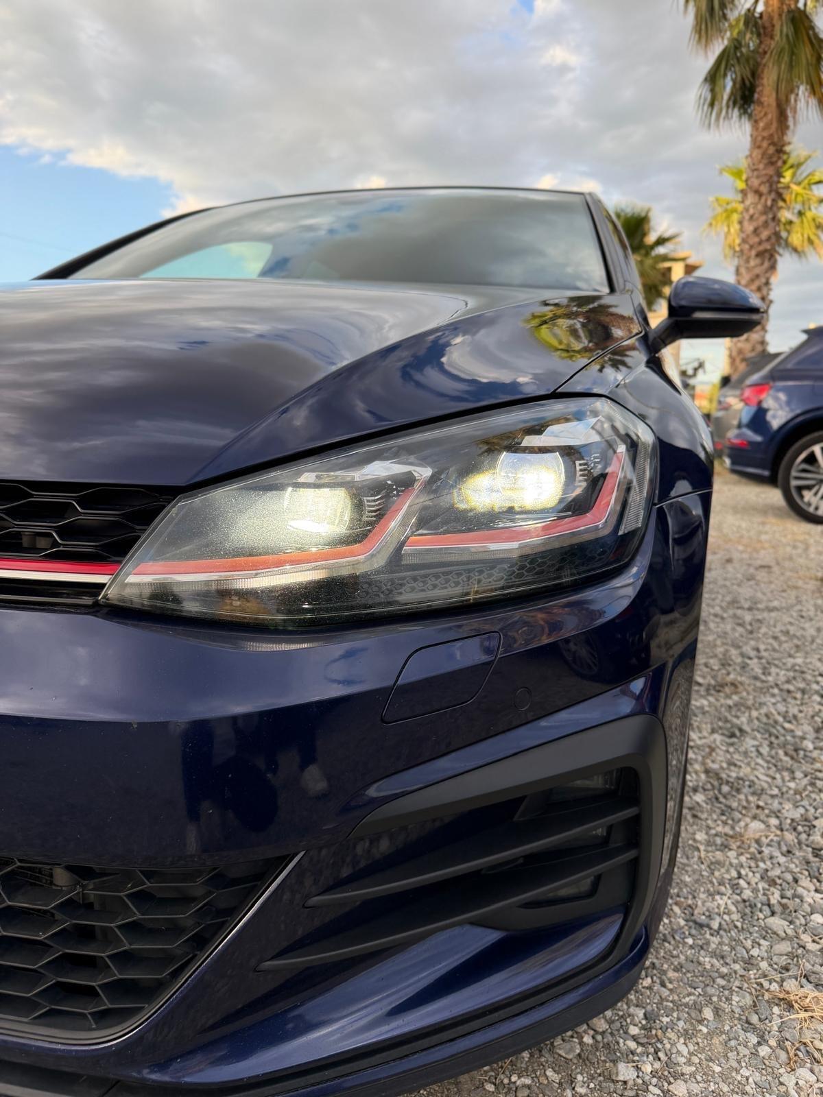 Volkswagen Golf GTI Performance 2.0 245 CV TSI DSG 5p. BMT