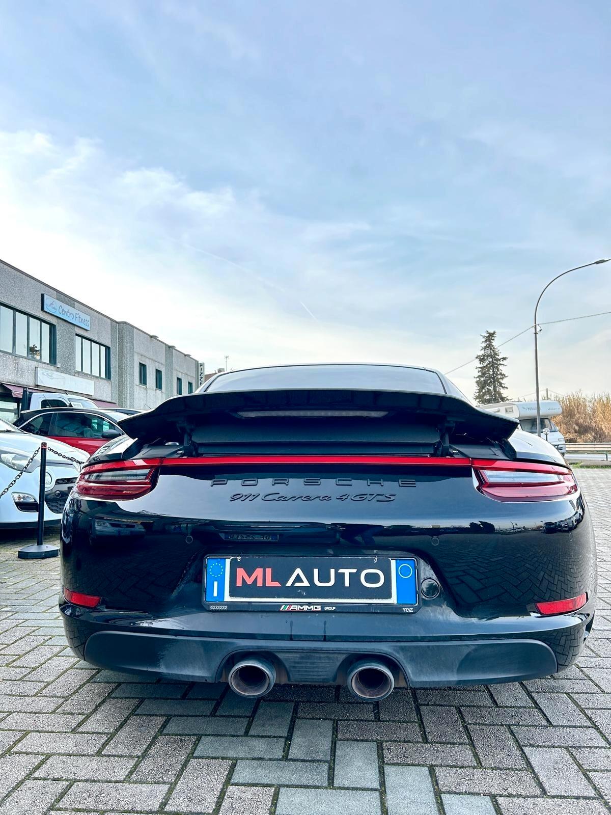 Porsche 911 3.0 Carrera 4 GTS Coupé