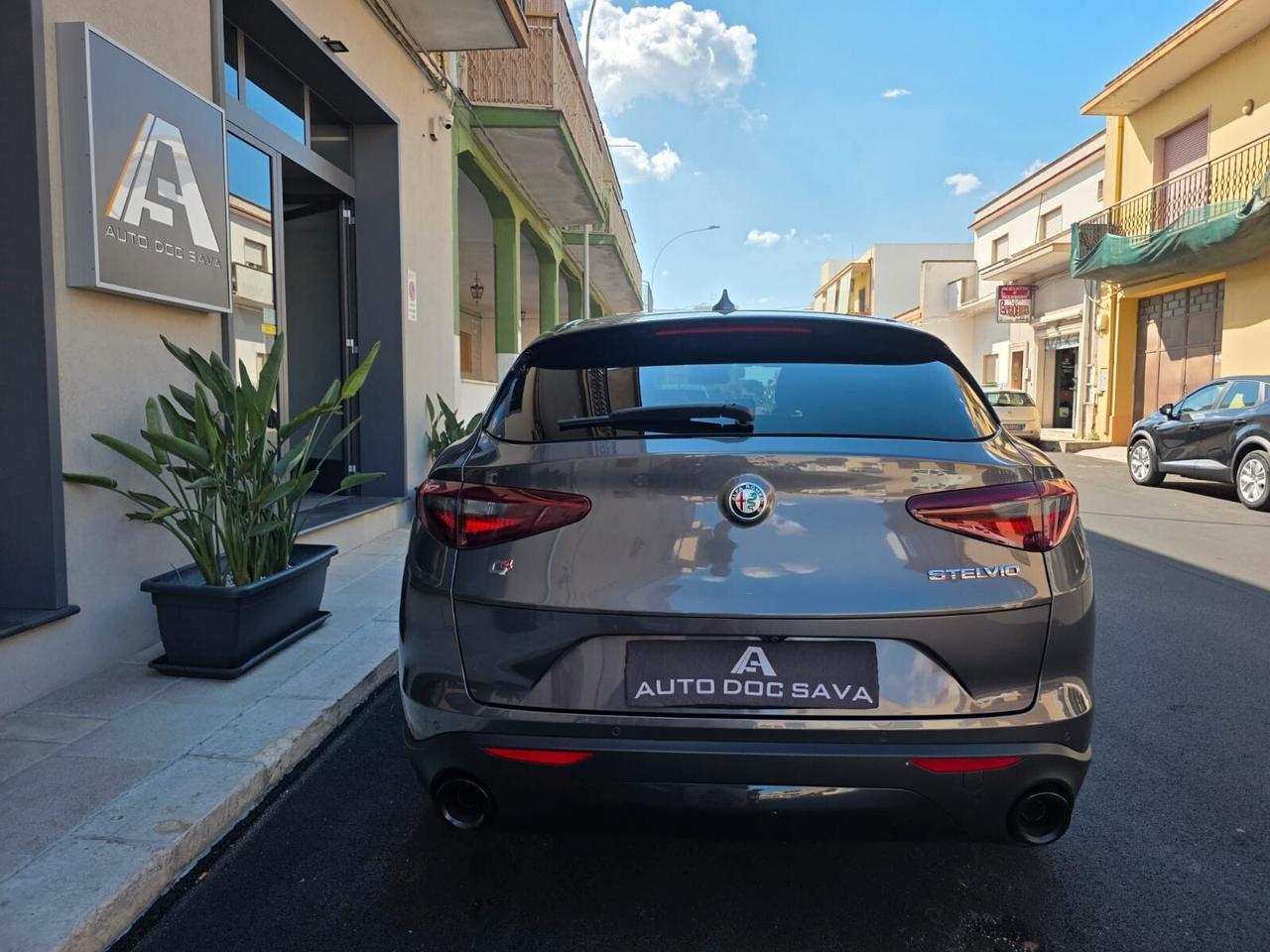 Alfa Romeo Stelvio 2.2 Turbodiesel 190 CV AT8 Q4 Pack VELOCE
