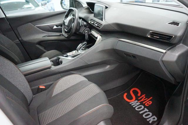 PEUGEOT 3008 BlueHDi 130 S&S EAT8 Business Uniprop. Tagliandata