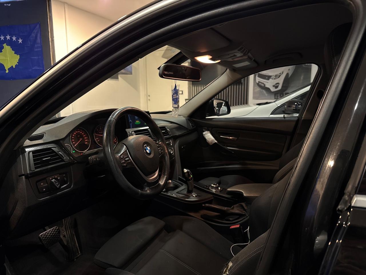 Bmw 318d SPORT AUTOMATICO NEOPATENTATI