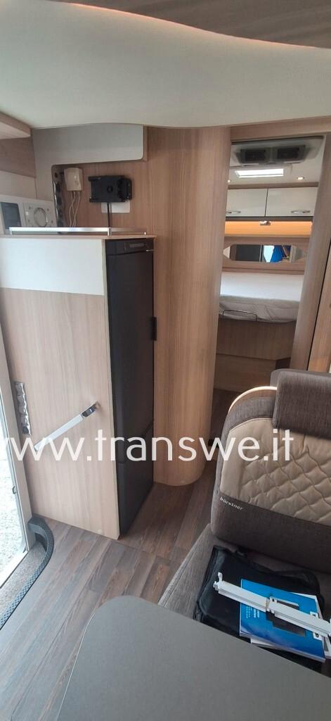 Bürstner Lyseo TD 700 letto centrale nautico regolabile in altezza