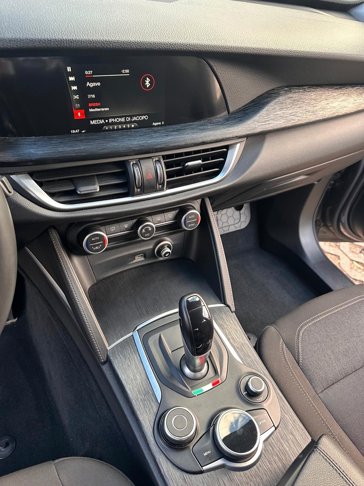Alfa Romeo Stelvio 2.2 Turbodiesel 210 CV AT8 Q4 Veloce