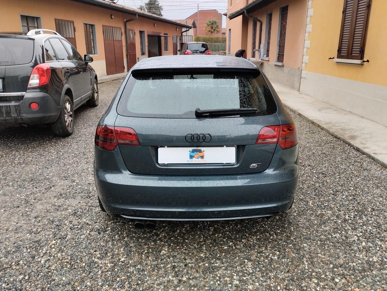 Audi A3 1.6 TDI 105 CV CR Attraction