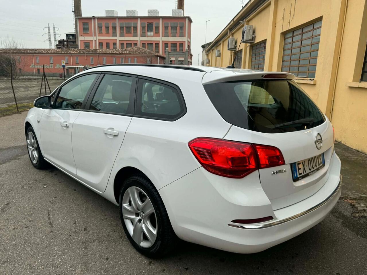 Opel Astra 2015 1.4 Benz/Gpl 140CV/103KW 147.000KM