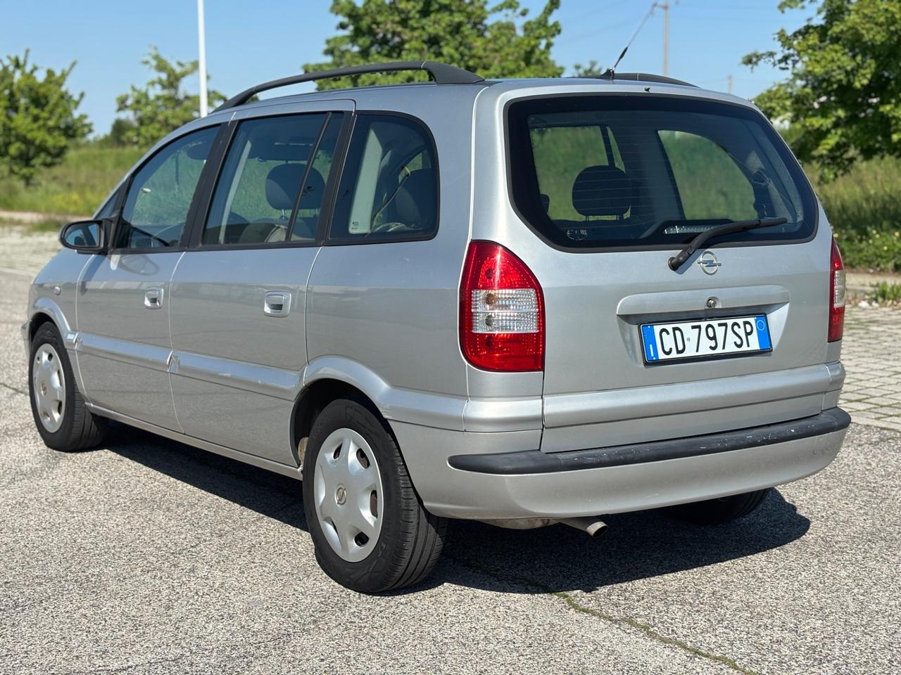 Opel Zafira 1.6 16V cat Elegance
