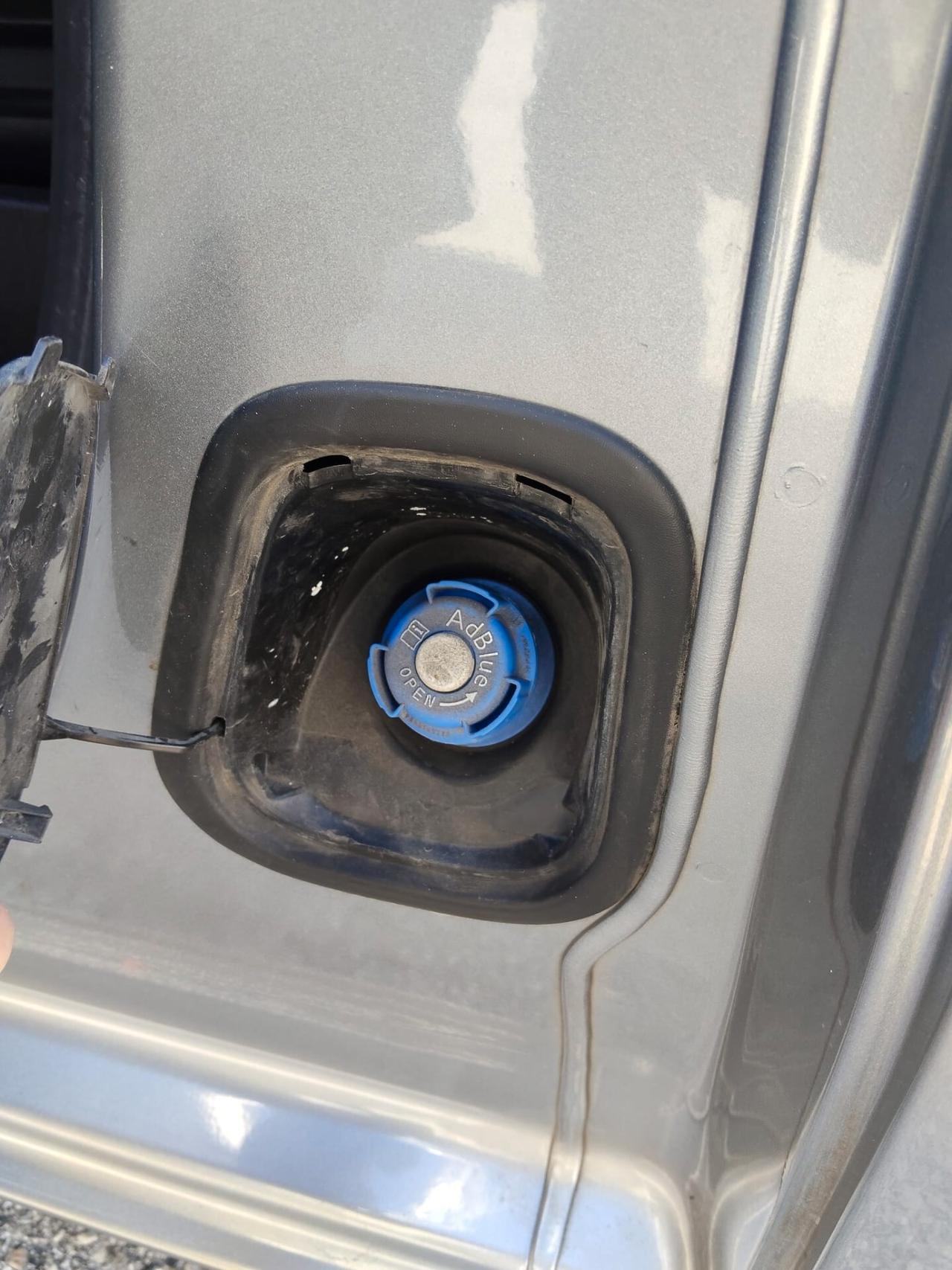 Peugeot Traveller Long Business 120 cv EAT8 9 Posti