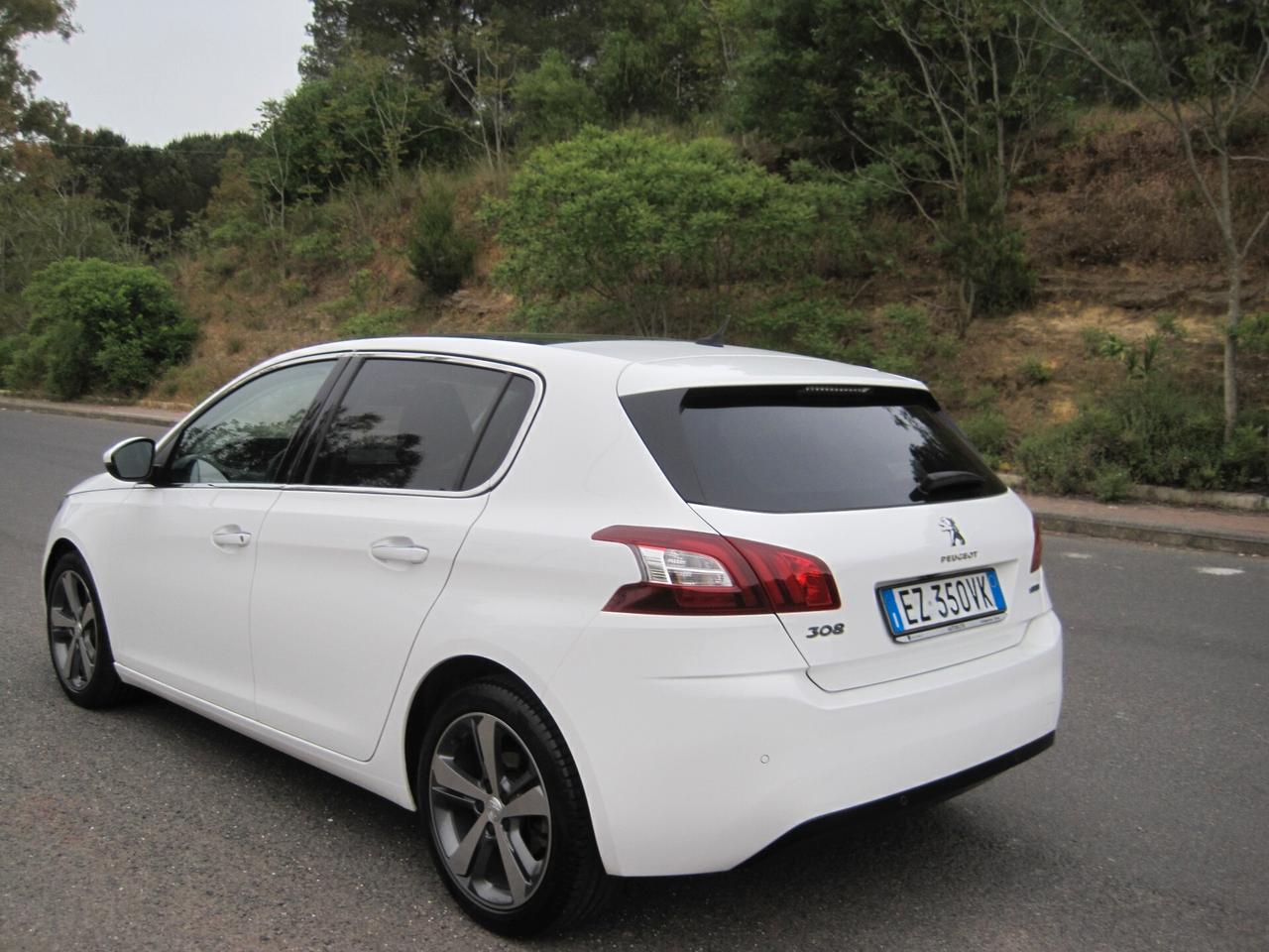 Peugeot 308 BlueHDi 120 S&S Allure