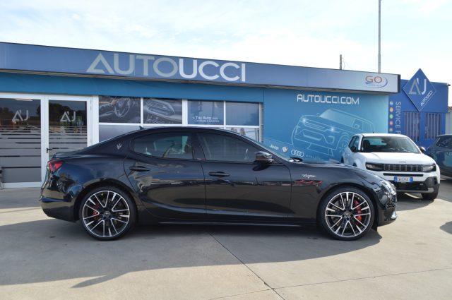 MASERATI Ghibli V8 580 CV Trofeo