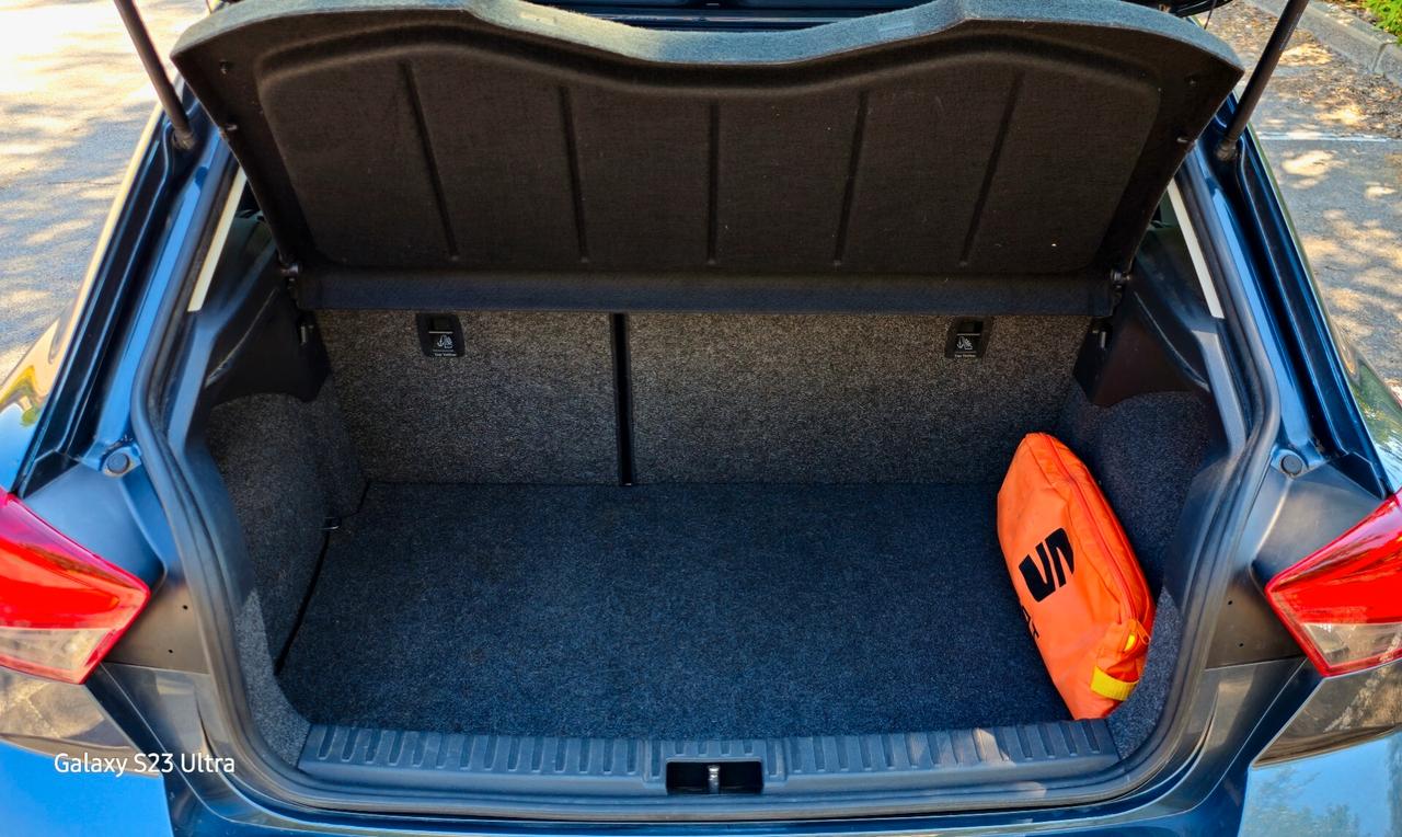 SEAT IBIZA 5 SERIE TGI OK NEOPATENTATI FULL LED GARANZIA 12 MESI