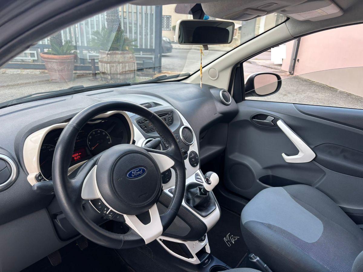 FORD Ka 1.2 8V 69CV Titanium