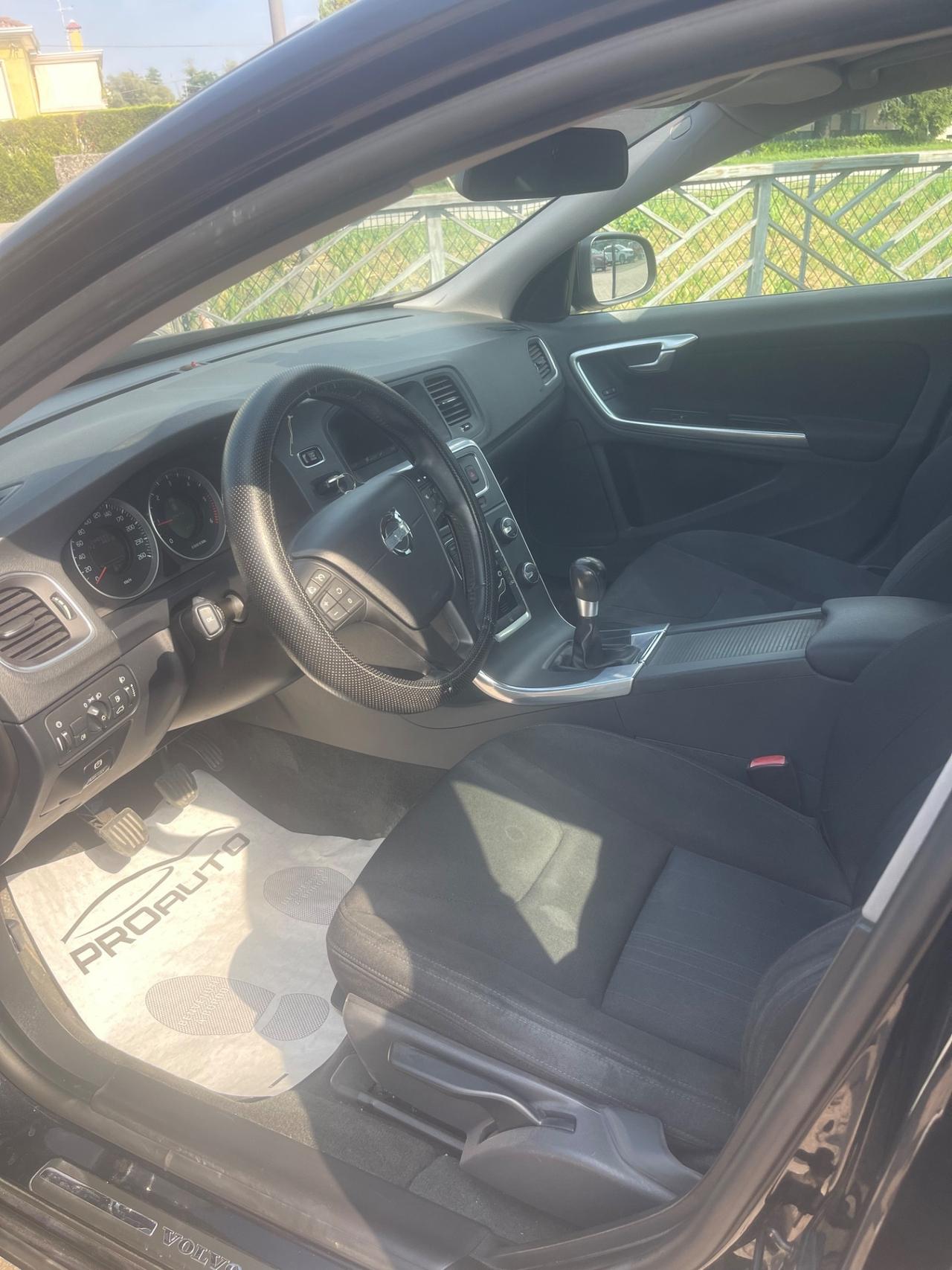 Volvo V60 D2 1.6 Summum
