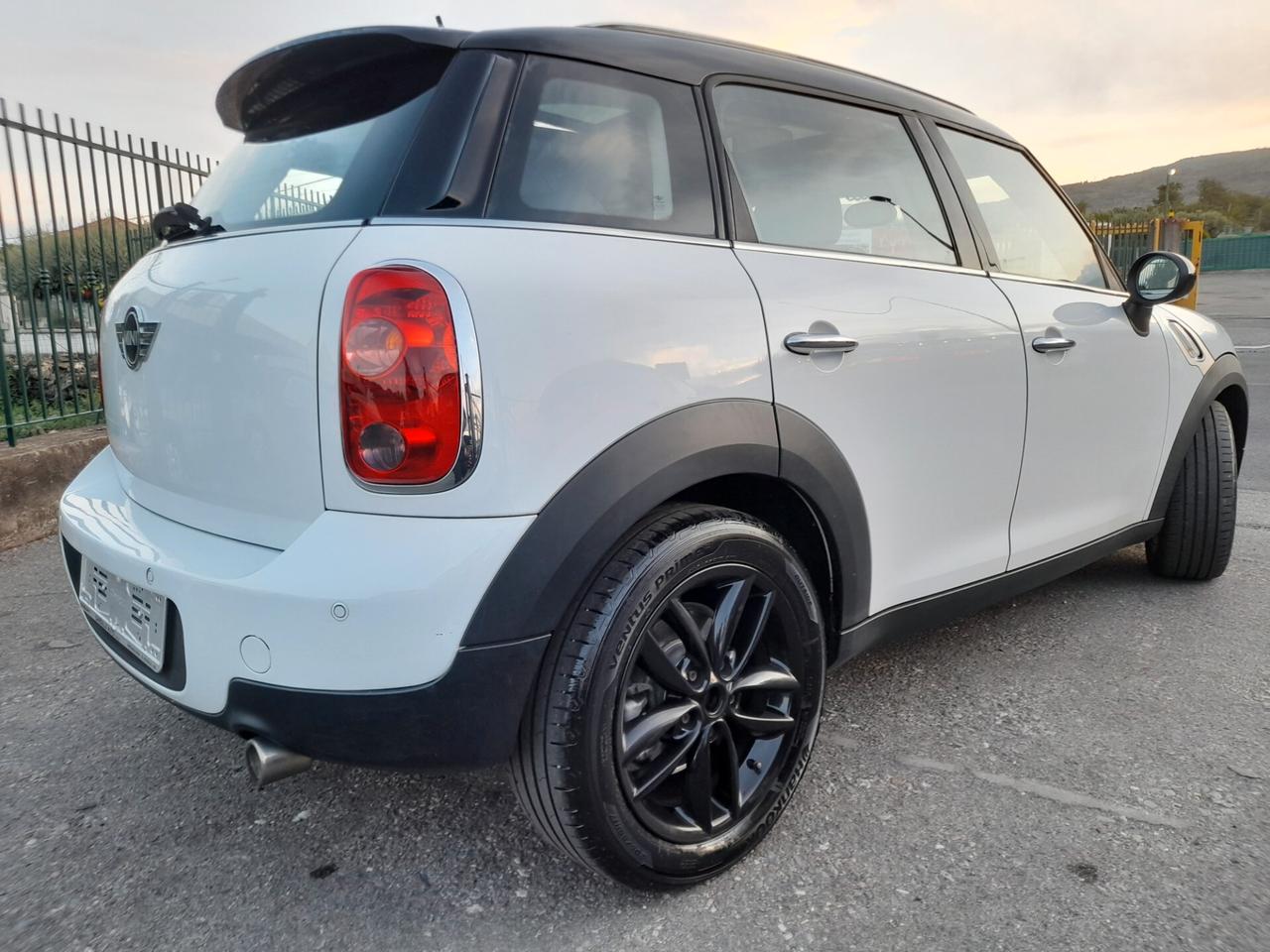 Mini Cooper Countryman Mini 1.6 One D