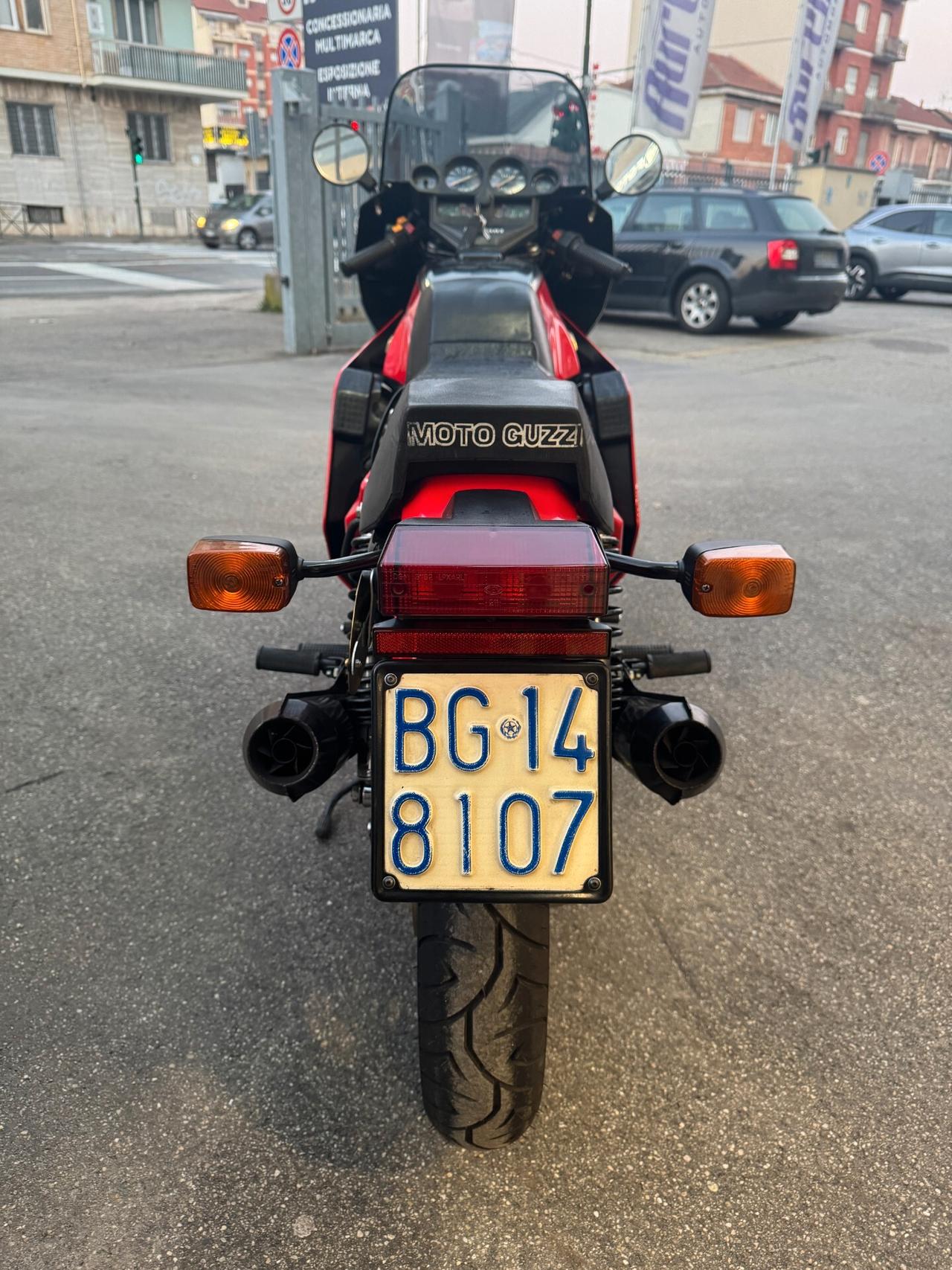 Moto Guzzi 850 Le Mans 2