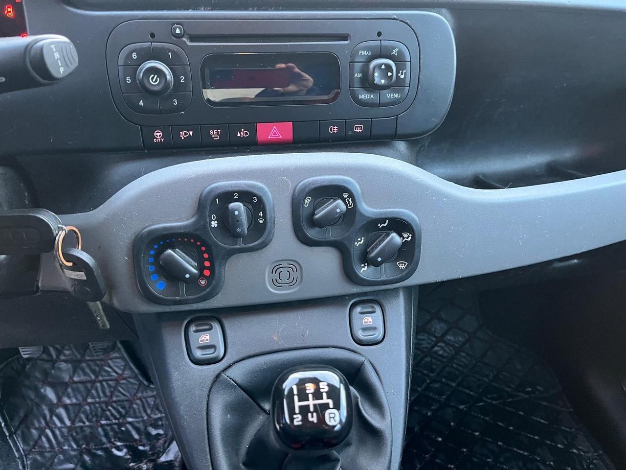 Fiat Panda -1.2 benz- full-2013