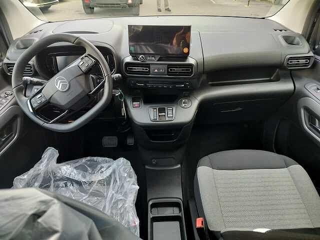 Citroen Berlingo BlueHDi 130 EAT8 Combi Plus KM Ø