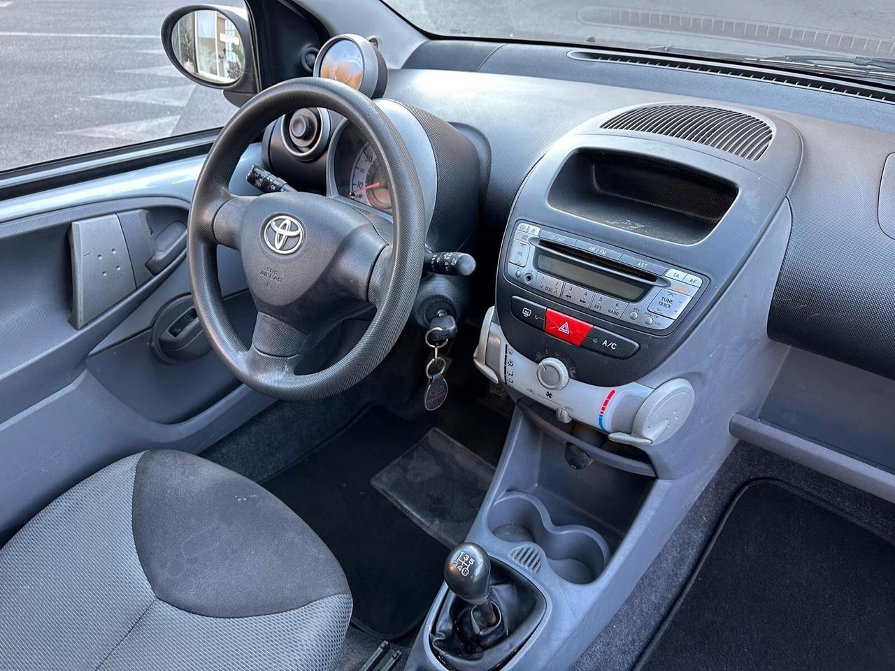 Toyota Aygo 1.0 NEOPATENTATI GARANZIA 12 MESI