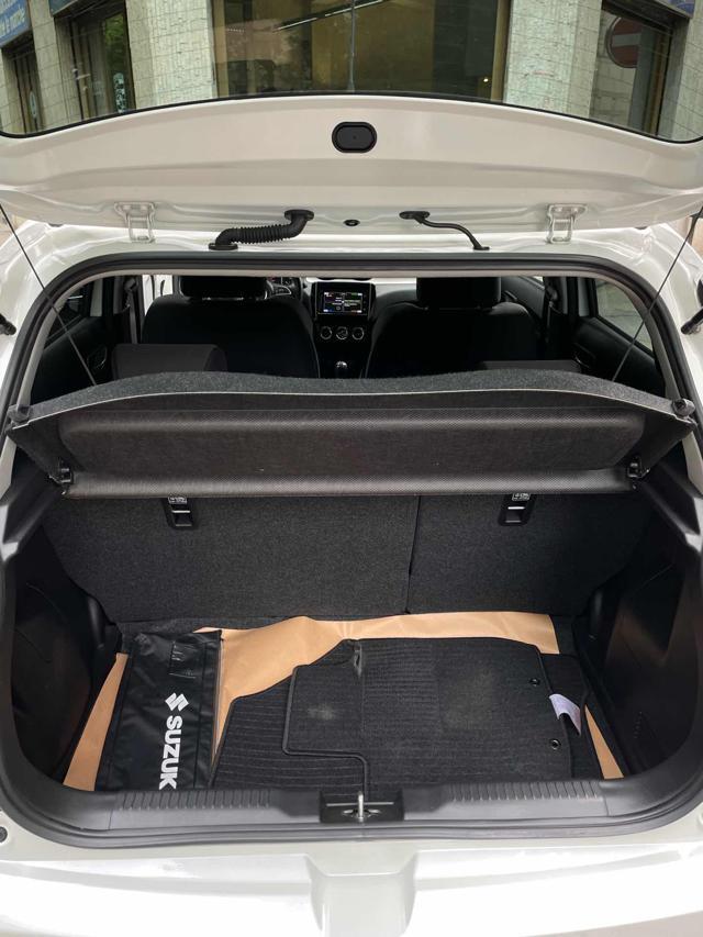 SUZUKI Swift 1.2 Hybrid Top