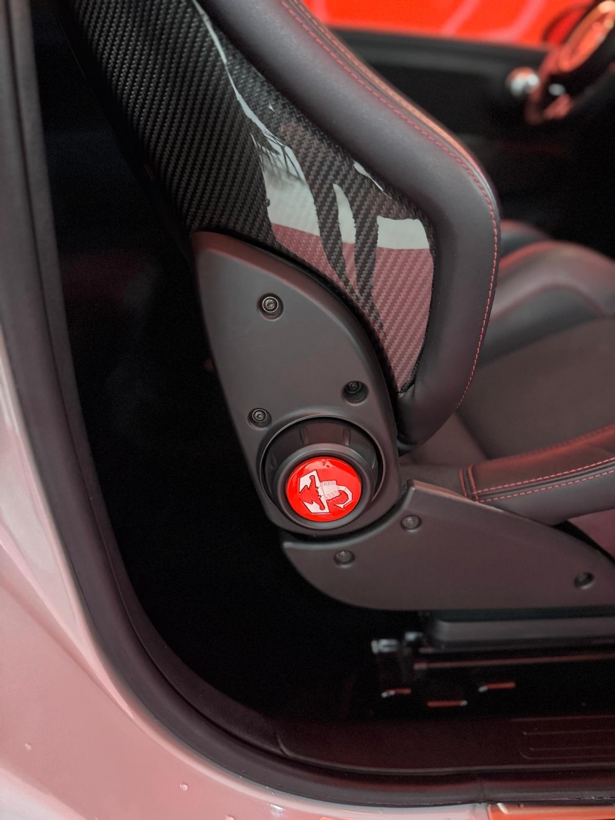 Abarth 595 1.4 Turbo T-Jet 180 CV Esseesse