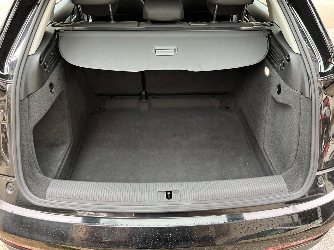 Audi Q3 2.0 TDI 120 CV Business